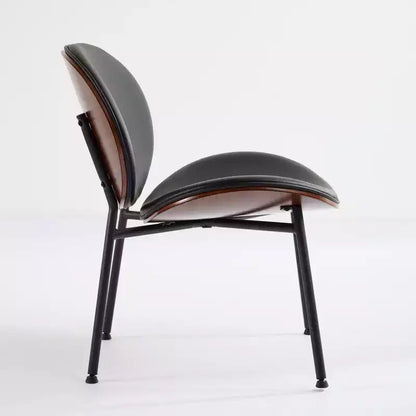 Chaise Coque Mid-Century Moderne - Piètement Tripode, Cuir Noir, Finition Noyer, Dossier Confortable