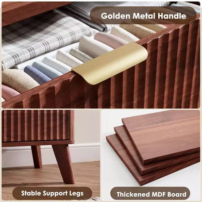 Commode 5 tiroirs pour chambre à coucher, commode haute de 120 cm avec profil incurvé, tiroirs en bois cannelé avec poignée dorée, commode moderne