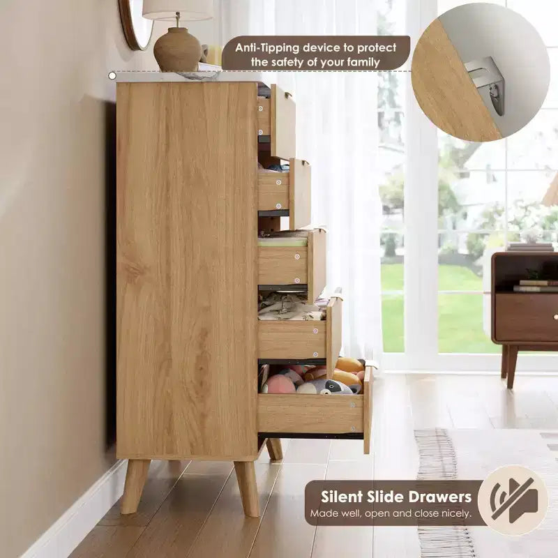 Commode 5 tiroirs pour chambre à coucher, commode haute de 120 cm avec profil incurvé, tiroirs en bois cannelé avec poignée dorée, commode moderne