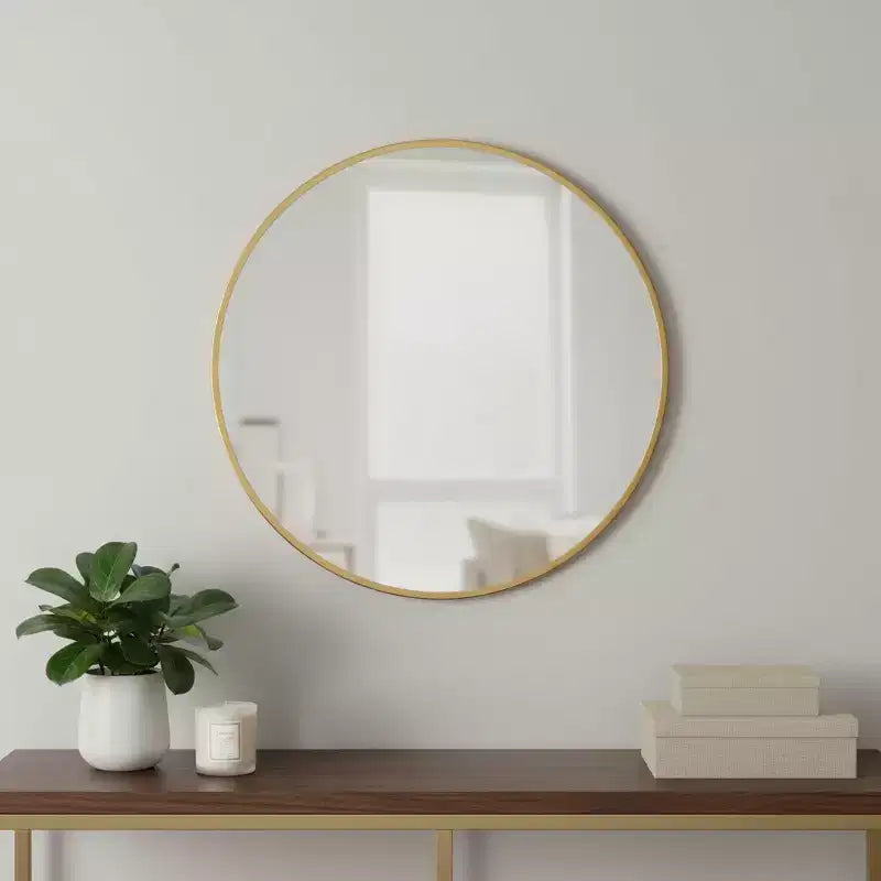 Miroir décoratif rond à cadre métallique doré de 31 po