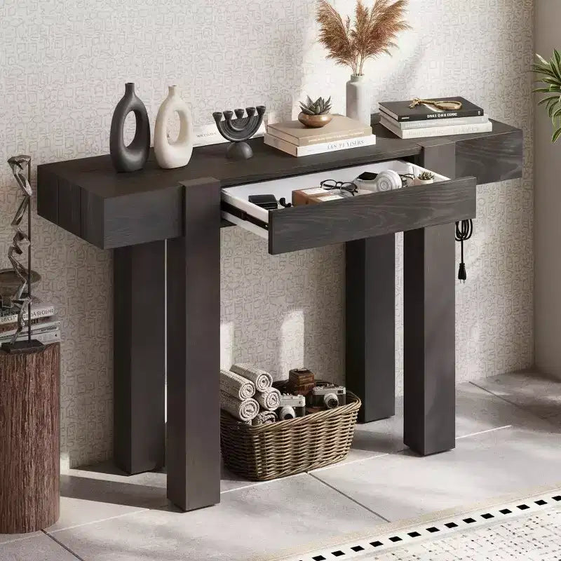 Console en bois massif avec rangement dissimulé et station de charge intégrée