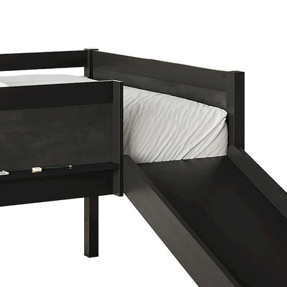 Lit mezzanine bas classique double CraftPorch avec tableau noir, toboggan et échelle