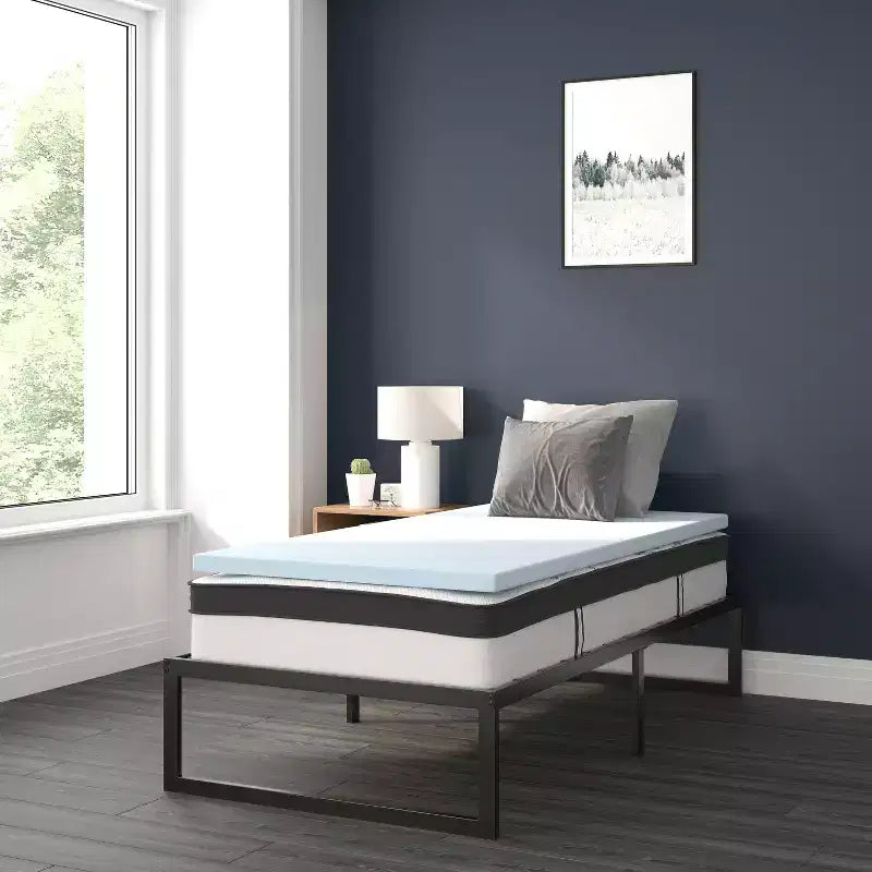 Cadre de lit plateforme en métal de 14 pouces avec matelas à ressorts ensachés de 10 pouces en boîte et surmatelas en mousse à mémoire de forme de 2 pouces à gel rafraîchissant